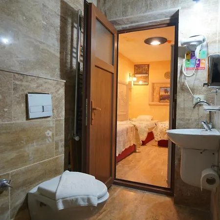 Lucky Luke Stone House Pansiyon *