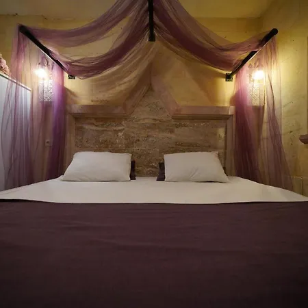 Lucky Luke Stone House Pansiyon *