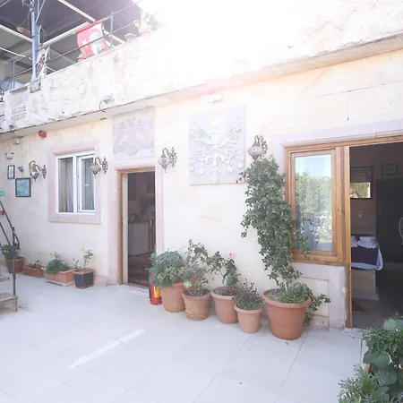 Privatunterkunft Lucky Luke Stone House