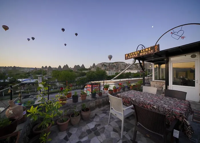 Lucky Luke Stone House 홈스테이 괴레메